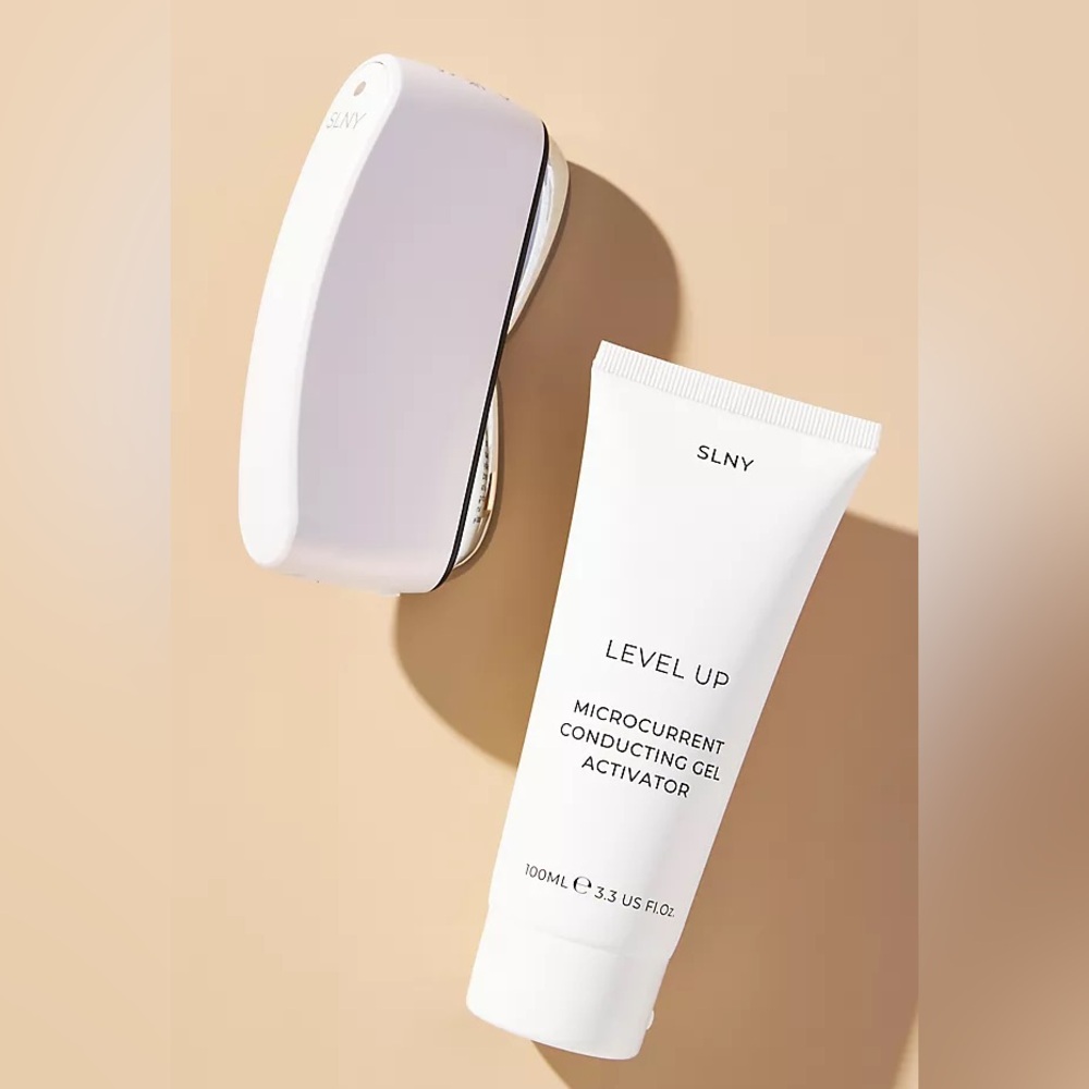 SLNY Level Up Gua Sha Microcurrent